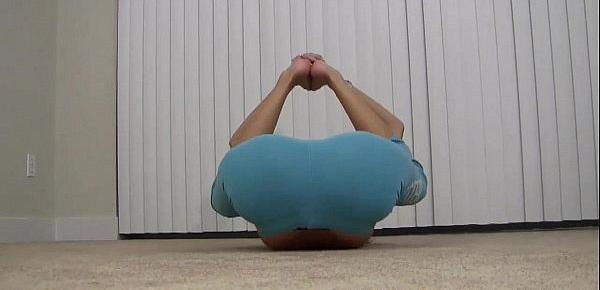  Wearing yoga pants makes my pussy wet JOI